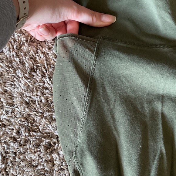 Lululemon 28” Wunder Under - Picture 5 of 9